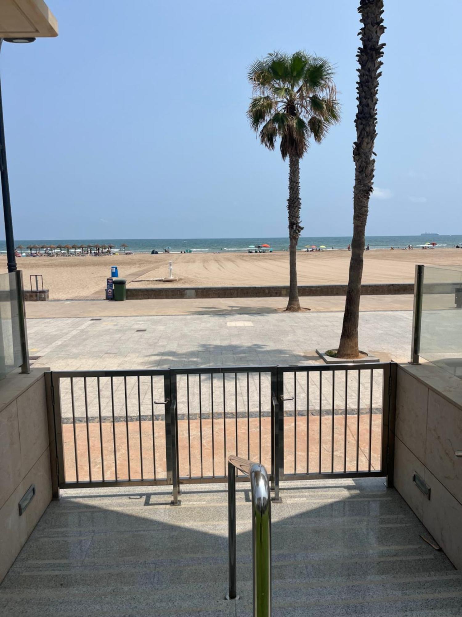 Beachfront Living Valencia Patacona Apartment Luaran gambar